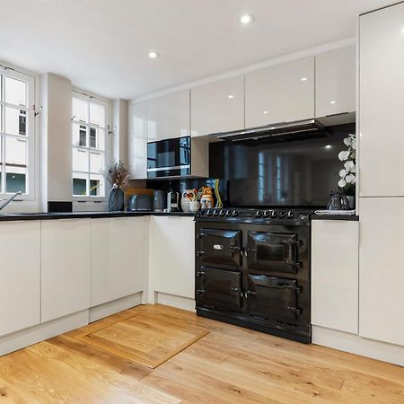 런던 Family Mews Next To Hyde Park 빌라 외부 사진